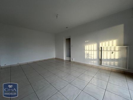 Location Appartement 2 pièces 42m² BRIVE LA GAILLARDE 19100 - Photo 2