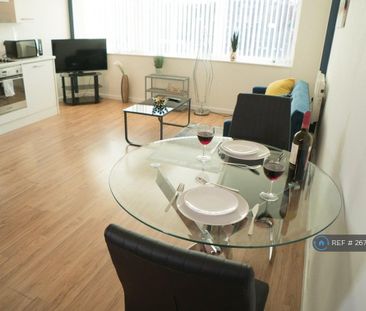 Studio to rent - Photo 1