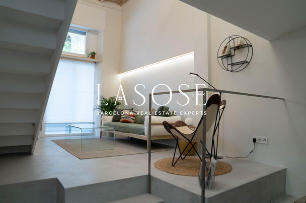 71m² Duplex to rent in El Poble-sec, Barcelona with optional garage - Photo 1
