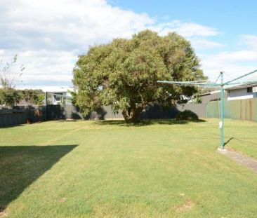 LAKESIDE LIVING - Photo 6