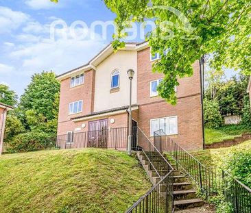 Lingfield Close, High Wycombe, HP13 - Photo 2