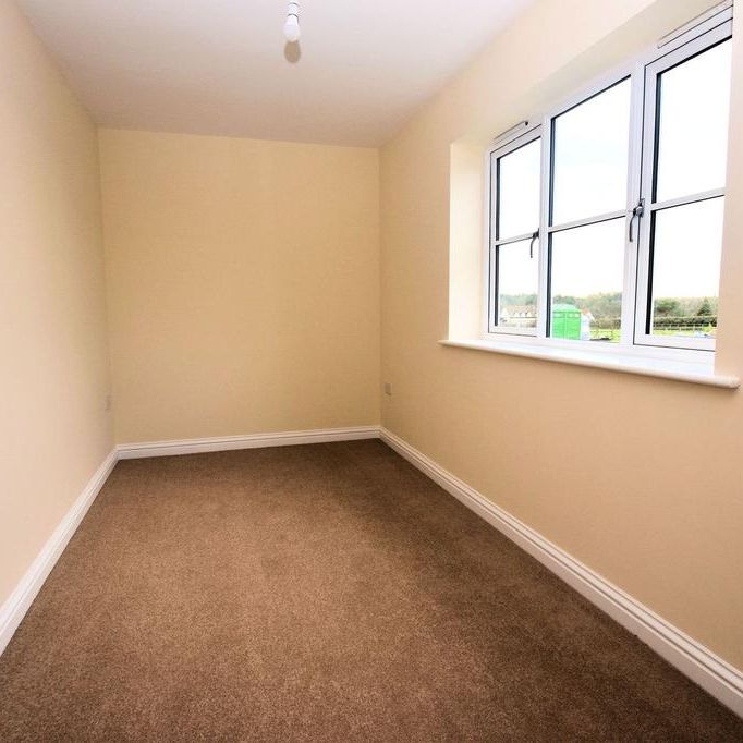 3 bedroom detached bungalow to rent - Photo 1