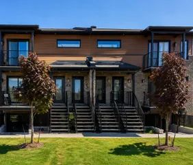 1 room apartment of 117m² in Gatineau - Photo 2