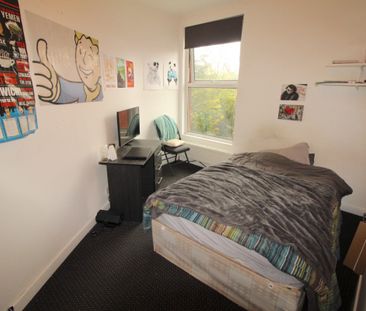 4 Bed - 5B Chestnut Avenue, Hyde Park, Leeds - LS6 1AZ - Student - Photo 6