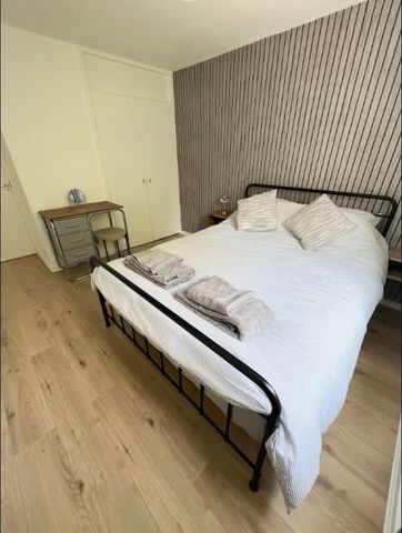 1 Bedroom Home – Medium Let - Photo 5