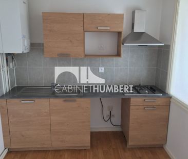 Location Appartement 2 pièces 47m² ST ETIENNE 42000 - Photo 2