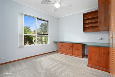 Family Home! - Photo 4