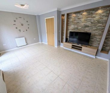 4 bedroom terraced house to rent - Photo 1