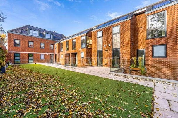 Hodford Road, London, NW11 - Photo 1