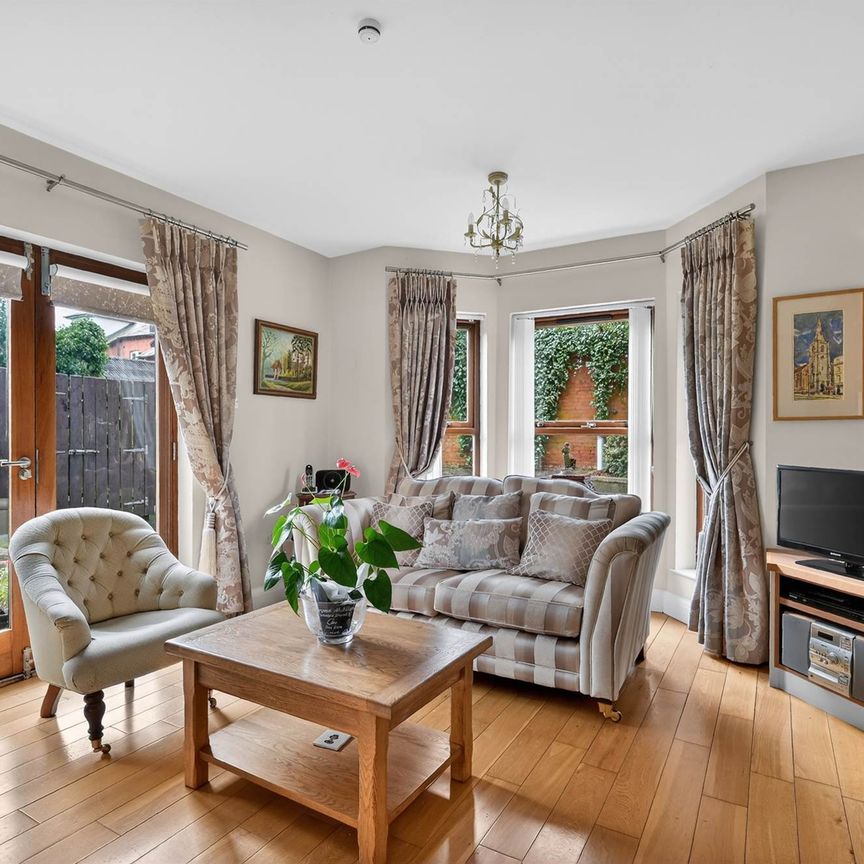 Apt C Seaver House, 138 Malone Road, Belfast, BT9 5LH - Photo 1