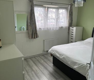 2 Bed Maisonette, The Heights, SE7 - Photo 5