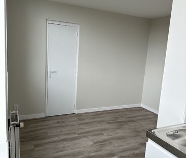 Location Appartement 1 pièce 28m² L AIGLE 61300 - Photo 5