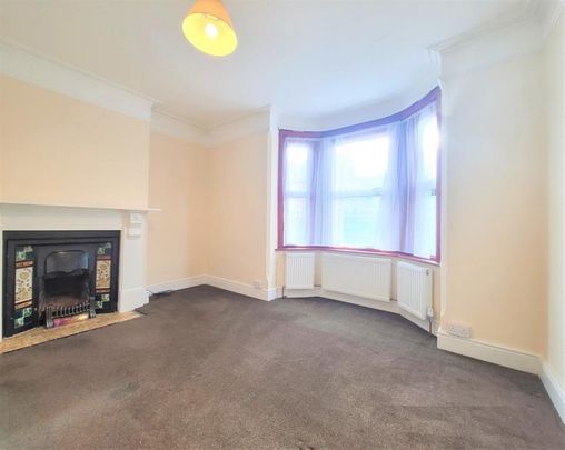 5 bedroom House To Let - Photo 1