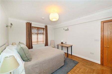 2 bedroom flat with 1 reception and 2 bathrooms in 27-29 Montagu Square, W1H - Photo 3