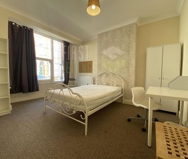 5 bedroom terraced house to rent - Photo 3