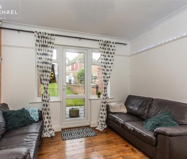 6 bedroom semi-detached house to rent - Photo 2