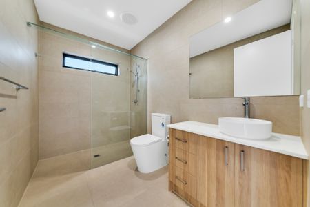 13A First Avenue, Melton South VIC, Belconnen - Photo 5