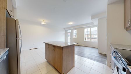 For Lease - 11 Keppel Circle, Brampton, Ontario - Photo 2