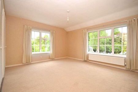 Parkway, Welwyn Garden City, AL8 - Photo 2