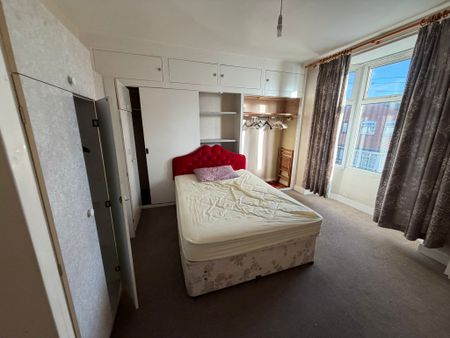 3 Bedroom in LE5 Area - Photo 4