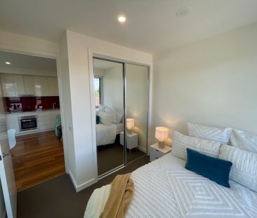 St Kilda - Photo 6