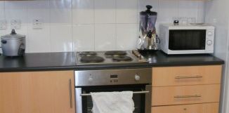 Student Flat - 9 Beds - Bradford - Photo 2