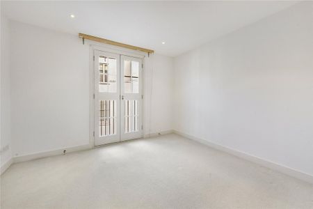 2 bedroom mews to rent - Photo 3