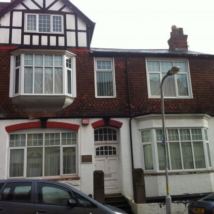 *** 4 rooms left in a house! *** - Photo 1