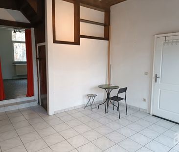 Appartement - à louer - - Photo 1