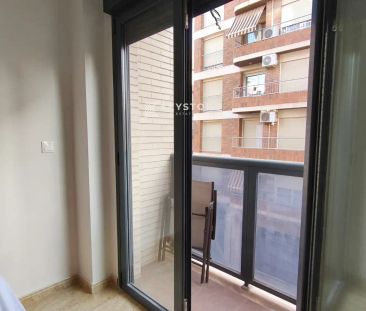 Piso de alquiler en Calle del Tucuman, 17, Ensanche - Diputación - Foto 1