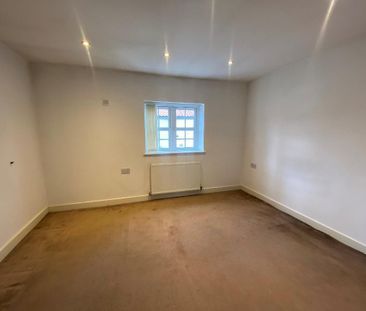 2 bedroom end of terrace house to rent - Photo 4