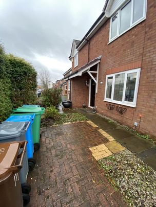 3 bedroom semi-detached house to rent - Photo 1