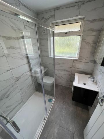 4 bedroom terraced house to rent - Photo 3