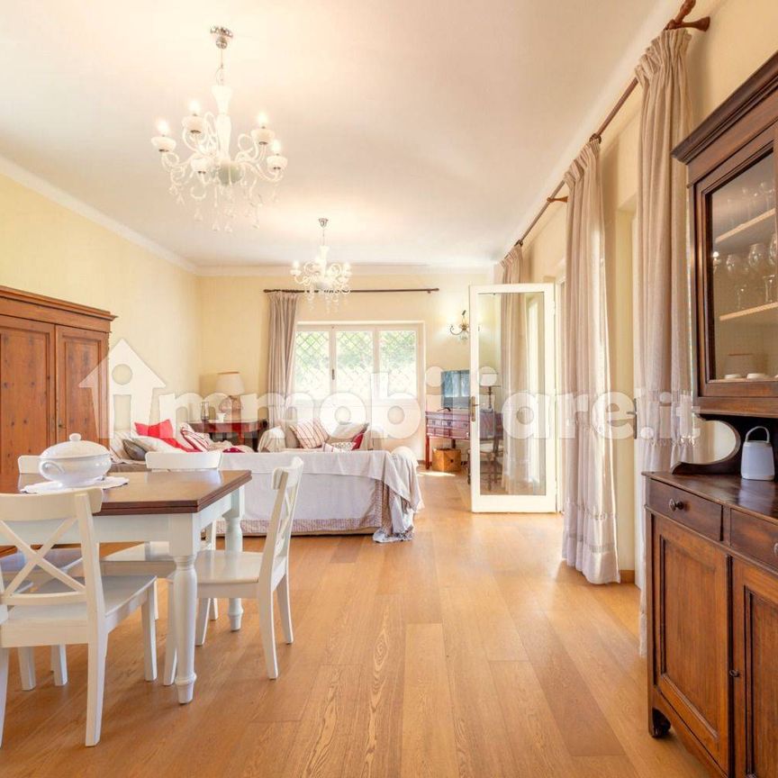 Villa unifamiliare via Trento, Centro, Forte dei Marmi - Photo 1