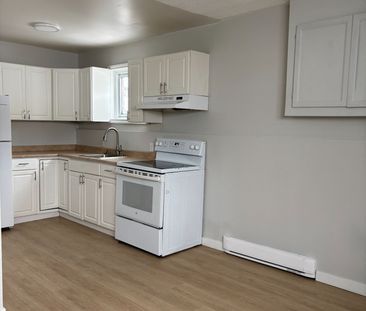 For Lease - 9 Pacific Street, Quinte West, Ontario - Photo 5