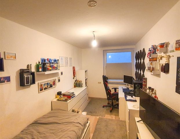 Zentrale Lage - Gepflegte 4-Zimmer Wohnung im Erdgeschoss zu vermieten - Photo 1