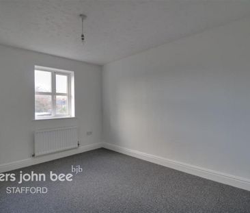 4 bedroom detached house to rent - Photo 4