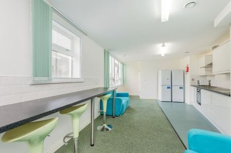 Guildhall Walk, Portsmouth - Photo 2