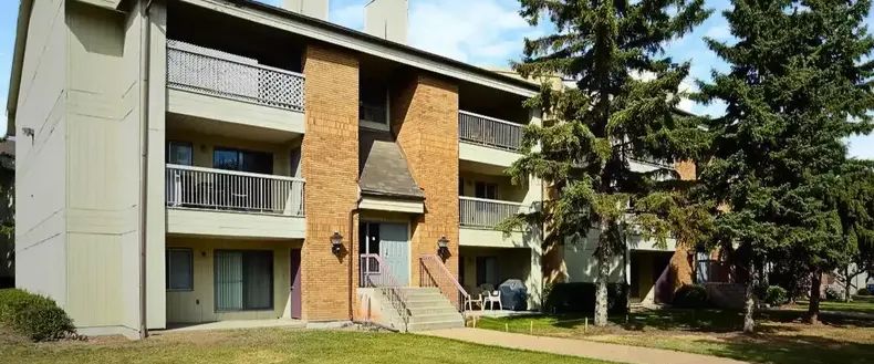 Hermitage Village Apartments | 1174 Hooke Road, Edmonton - Photo 1