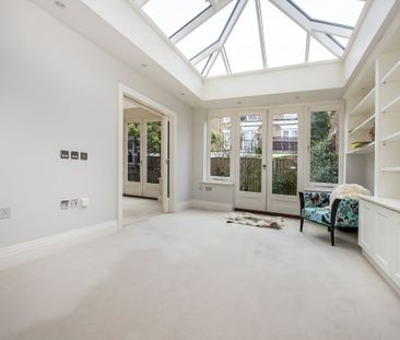 5 bedroom detached house to rent - Photo 1