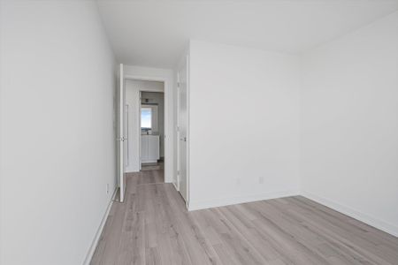 For Lease - 3071 Trafalgar Road Unit# B510, Oakville, Ontario - Photo 3