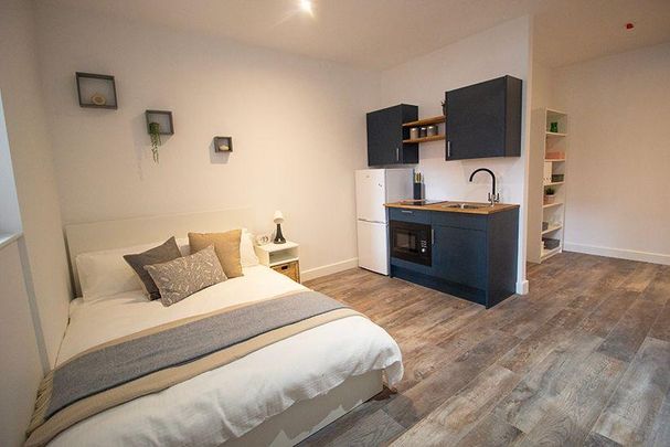 Studio to rent - Photo 1