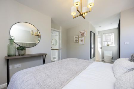 3 bedroom semi-detached house to rent - Photo 4