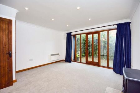 2 bedroom terraced house to rent - Photo 2