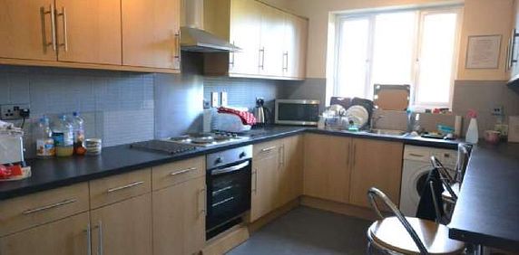 1 bedroom property to rent in Reading - Photo 2