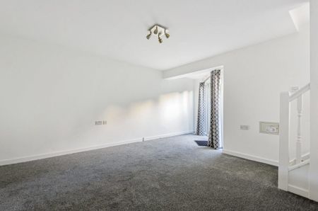 2 Bedroom House - Magdalen Mews, St. Johns Street - Photo 3