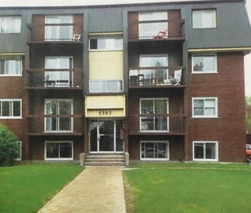 Beau 41/2 Laval - Photo 1