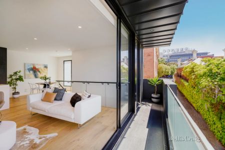 2 Bed, 2 Bath - Photo 2