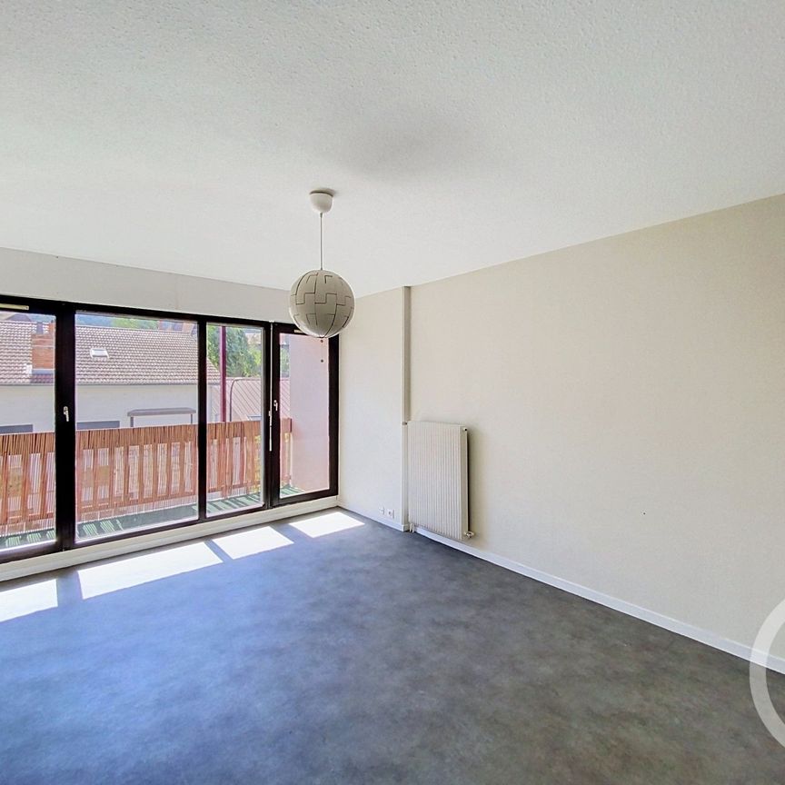 Location Appartement 1 pièce 28m² CHAMALIERES 63400 - Photo 1