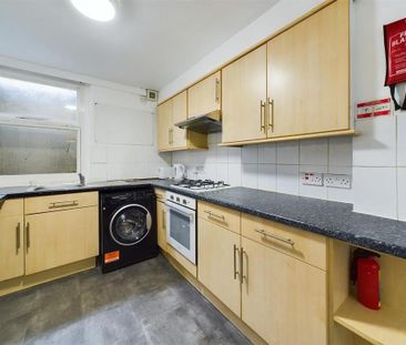 4 bedroom terraced house to rent - Photo 6